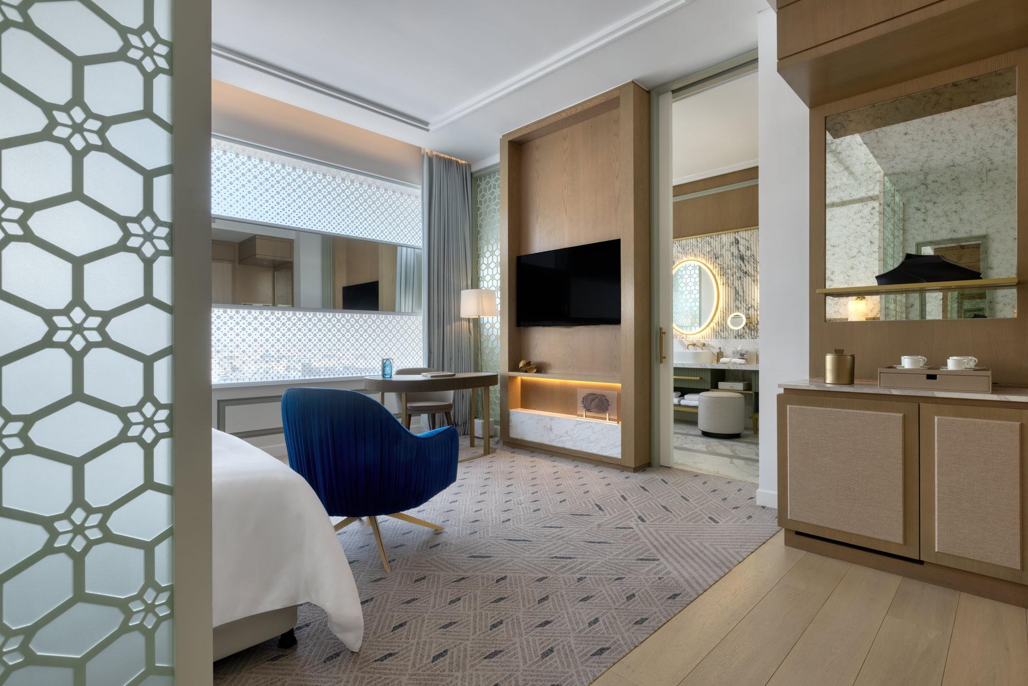 luxury executive room king atheel kafd hotel space