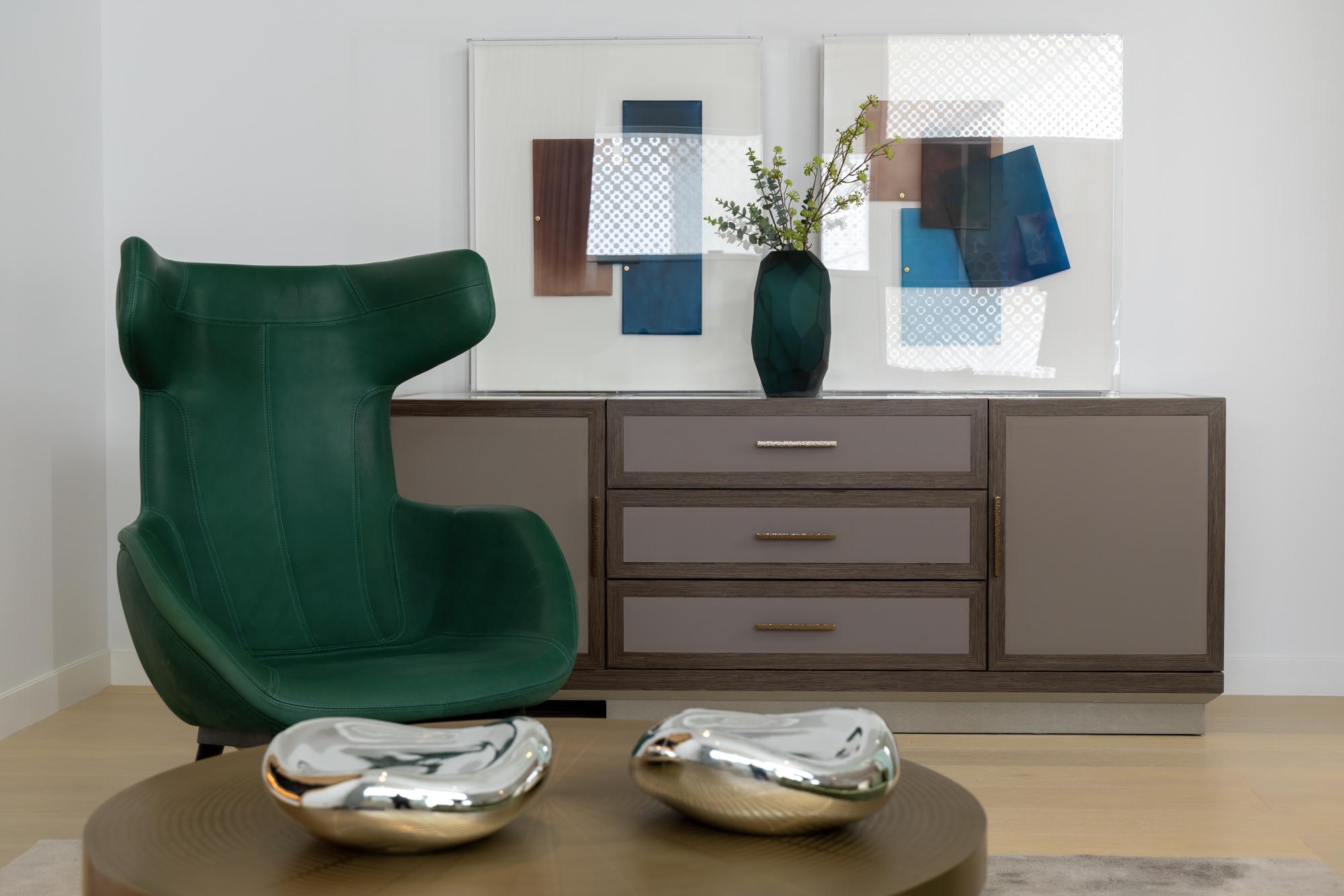 luxury executive suite room livingroom chair atheel kafd hotel